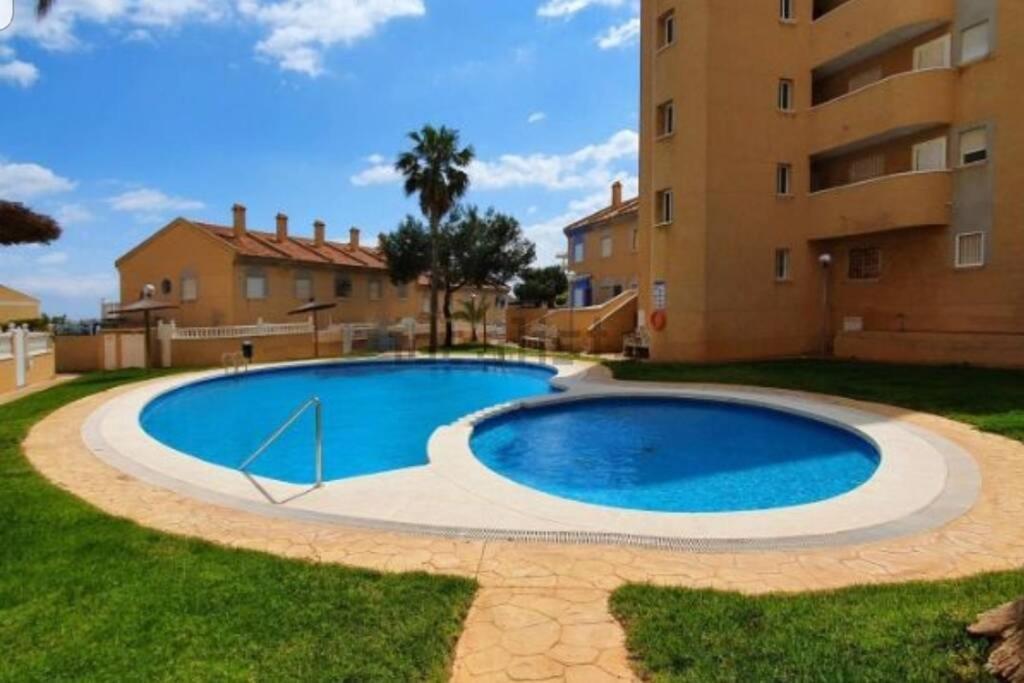 Apartamento Muy Cerca Del Mar. アレナレス・デル・ソル エクステリア 写真